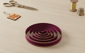 Ribete Decorativo de 38 mm, Color Granate, Mezcla de Nailon/Poliéster, Bordado con Patrón Geométrico, Resistente al Encogimiento, para Prendas y Manualidades - Product Image 2