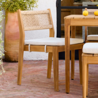 Chaises de salle à manger en teck massif pour restaurant, dossier en corde tressée moderne, coussin rembourré, usage commercial, hôtel, villa, extérieur