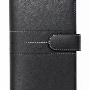 Cartera de Viaje Negra para Pasaporte de WRIZA con Diseño Personalizado y Múltiples Compartimentos para Tarjetas de Crédito, Identificación y Dinero en Efectivo - Product Image 1