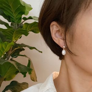 Eleganti Orecchini Pendenti con Perle d'Acqua Dolce, Gioielli Raffinati con Perle - Product Image 2