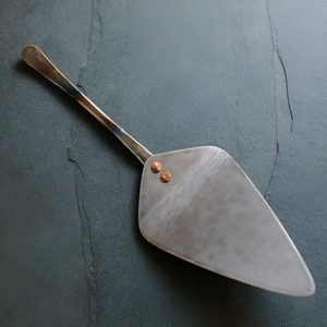 Design Handle <b>Cake</b> <b>Server</b> Wedding <b>Cake</b> Slicer Set Iron <b>Cake</b> Slicer And <b>Server</b> at Reasonable Price - Product Image 3