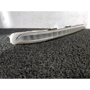 ชุดไฟเลี้ยวหน้าขวา Centennial RIGHT Lamp Assy-Front Turn Signal, RH มือสอง OEM 923023B000 - Product Image 2