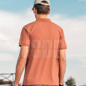 เสื้อยืดผู้ชายทรงเข้ารูปคุณภาพพรีเมียม ผ้าถักนิตติ้ง 100% คอตตอน ระบายอากาศได้ดี พร้อมโลโก้แบบกำหนดเอง - Product Image 5