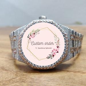 นาฬิกา Iced Out แบบกำหนดเองได้ ประดับเพชร VVS1 มอยส์ซาไนต์ ตัวเรือนสแตนเลส สลักโลโก้ได้ นาฬิกาฮิปฮอปสำหรับผู้ชาย - Product Image 1