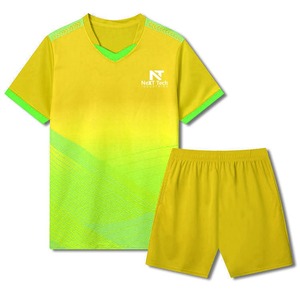 Comfortable Sports Wear Men <b>Soccer</b> Uniform 100% Polyester Men Custom Made Football Uniform - Product Image 4