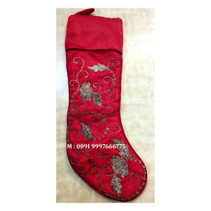 Adornos Navideños Colgantes Hechos a Mano con Bordado Zari en Forma de Calcetín, Material de Tela con Diseño Floral, para Decoración del Hogar y Regalos - Product Image 3