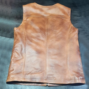 Premium Brown Genuine Leather <b>Utility</b> <b>Vest</b> with Multiple Cargo Pockets, Front Zipper Closure, D-Ring Details and Outdoor Workwea - Product Image 3