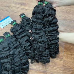 Vente de Noël, extensions de cheveux bouclés birmans en vrac, sans perte, sans nœuds, couleurs noires, différentes longueurs, fournisseur de cheveux bruts - Product Image 1
