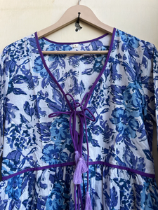 เดรสยาวผ้าฝ้ายพิมพ์ลายด้วยมือ 100% พร้อมงานปักและพู่ห้อย สไตล์ลำลองลายดอกไม้ ชุดยาวแบบอินเดีย ราคาขายส่ง - Product Image 4