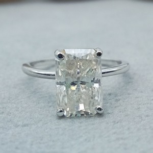 Anillo de Compromiso Solitario con Diamante Corte Asscher, Plata de Ley 925, Oro Blanco/Amarillo, 2.0 CT, Anillo de Boda para Regalo - Product Image 1