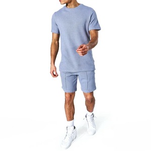 Conjunto Deportivo de Verano para Hombre, Transpirable, Satinado, 100% Poliéster, Camiseta y Pantalones Cortos, Estilo Casual, Dos Piezas, Ropa de Gimnasio, Sin Costuras - Product Image 1