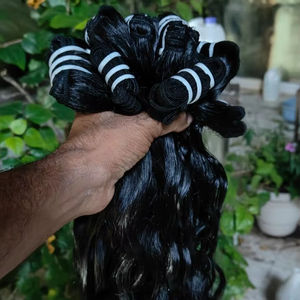 2025 vente chaude extensions de cheveux indiens non transformés bonne qualité vague profonde en vrac 8 \ "jusqu'à 40 \" bouclés cheveux naturels Machine Waft - Product Image 1