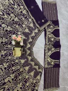 ชุดเลเฮนกาโชลีผ้าเน็ตเนื้อนุ่มคุณภาพพรีเมียม ดีไซน์ทันสมัย ตกแต่งด้วยเลื่อมแบบอินเดีย-ปากีสถาน ผ้าแคนแคน ผ้าปาตตา เหมาะสำหรับฤดูร้อน ความยาวคลุมถึงพื้น - Product Image 3