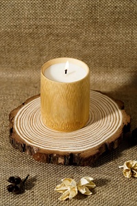 Vente en gros de bougies parfumées en bambou naturel, prix bas, bougies artisanales en pot. - Product Image 6