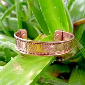 Bracelet Magnétique Élégant Unisexe Fait Main en Cuivre, Laiton et Bronze avec 6 Aimants Thérapeutiques pour le Rhumatisme – Bracelets Énergétiques Tendance - Product Image 1