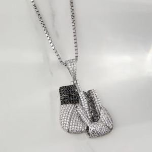 Collier pendentif gant de boxe Iced Out en argent 925 plaqué rhodium, bijoux hip-hop pour homme, à porter au quotidien - Product Image 2