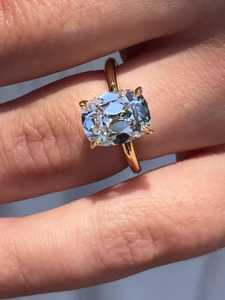Bague de fiançailles solitaire moderne en or massif 14K 18K avec diamant de laboratoire taille coussin 'Old Mine Cut' de 3 carats, bijoux de demande en mariage, prix d'usine - Product Image 6