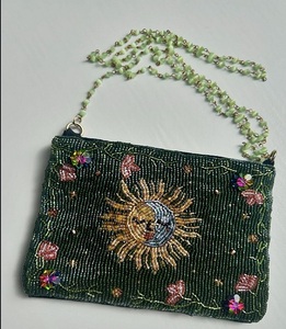 Sac à bandoulière brodé à la main en perles de rocaille avec sangle réglable – Fournisseur de sacs de luxe pour femmes - Product Image 5