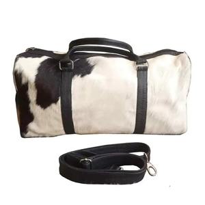 Sacs de voyage en cuir de vachette sur mesure OEM, qualité supérieure, prix bas, confortables, capacité 50-70L, sacs de voyage pour hommes - Product Image 5