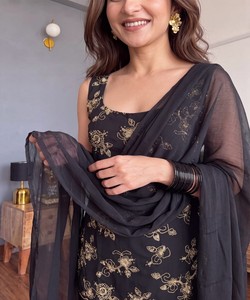 Ensemble haut et pantalon palazzo en georgette moderne avec broderie et sequins, avec dupatta, tenue ethnique pour femmes, tenue de soirée 86700 KALEESHA KF-KB-670 - Product Image 2