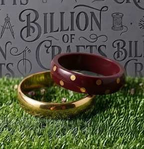 Billion of Crafts Ensemble de 2 bracelets modernes faits main en bois et laiton, ronds, polis, motif amour - Product Image 3