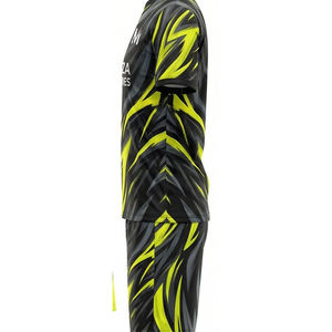 Conjunto de Chándal de Entrenamiento de Fútbol Personalizado, Camiseta y Pantalones Cortos para Práctica de Fútbol, Ropa Deportiva Profesional MALUZA INDUSTRIES - Product Image 6