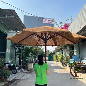 ร่มชายหาดใยมะพร้าว ยี่ห้อ COCO-ECO |   ร่มกันแดดโครงไม้แบบยั่งยืน |   ร่มกันแดดธรรมชาติ ทนทานต่อสภาพอากาศ สำหรับพื้นที่เขตร้อน - Product Image 1
