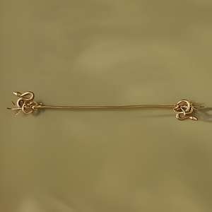 Porte-serviettes mural en laiton plaqué or de haute qualité, barre à serviettes de salle de bain, accessoires de salle de bain haut de gamme pour hôtels et résidences - Product Image 1