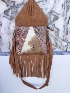 Sac à main bandoulière unique en cuir de vachette à poils, avec franges et motifs, élégant, idéal pour les cadeaux - Product Image 3