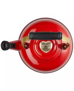 เคลือบบนกาต้มน้ำเหล็กผิวปาก1.7 qt. หัวใจสีทองอ่อน | Le Creuset - Product Image 4