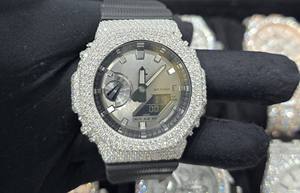 Reloj G-Sh0 Totalmente Cubierto de Diamantes, Estilo Bust Down Personalizado con Diamantes Moissanite VVS, Reloj de Lujo Hip Hop - Product Image 3