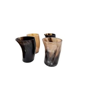 Copa de Vino de Cuerno de Búfalo 100% Natural, Ecológica, Hecha a Mano para Hoteles, Hogares, Restaurantes y Uso en Mesa - Product Image 1
