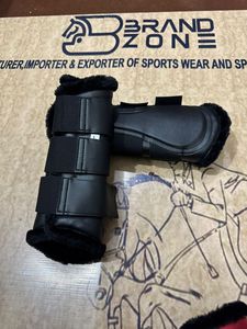 Botas ecuestres BRAND ZONE de cuero charol para caballo, botas de protección para tendones con neopreno de 8 mm y piel sintética para equitación. - Product Image 4