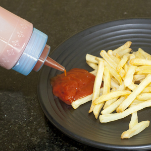 Bouteilles à presser avec bouchon à bec verseur 450 ml, contenants à condiments en plastique PP pour la cuisine, forme cylindrique, design à bouchon à vis - Product Image 5