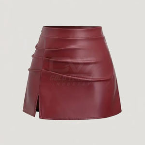 Jupe mini en cuir bordeaux taille haute pour femme, avec fente latérale et design froncé, mode féminine, OEM ODM personnalisé - Product Image 1