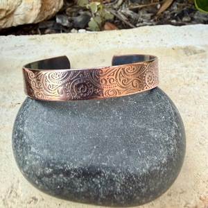 Elegant Copper <b>Bracelet</b> Crafted from Pure Copper Material Durable Fashion Jewelry for Everyday Use - Product Image 2