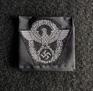 Gorra Bevo Bordada a Mano con Insignia de Águilas y Calaveras, Gorra Bevo Tradicional con Bordado de Águila y Calavera - Product Image 2