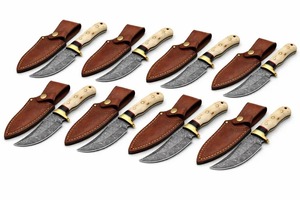 Lot de 8 couteaux en acier Damas faits à la main de 7 pouces, manches en corne, étuis en cuir, couteau à dépecer - Product Image 2