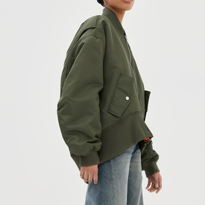 Vestes universitaires en satin pour femmes, couleur personnalisée, séchage rapide, fabriquées en usine, vestes en satin tendance pour femmes en vente en ligne - Product Image 3