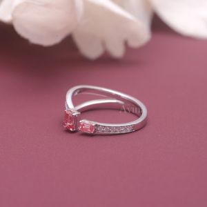 Bague ouverte en argent sterling 925 massif avec diamant rose fantaisie cultivé en laboratoire certifié IGI, taille émeraude, Toi et Moi, ajustable - Product Image 3