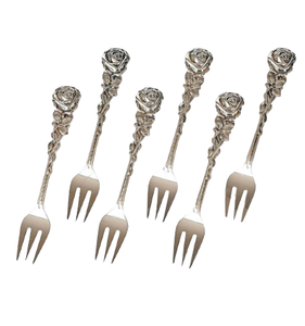 Ensemble de fourchettes à fruits décoratives personnalisées en acier inoxydable pour la maison et la cuisine, fabriquées à la main par un fabricant indien - Product Image 2