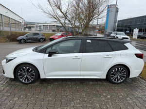 Toyota Corolla 18 TS Hybrid Black and White Passenger Car Fuel Efficient Automatic Sedan Export Quality - Product Image 6