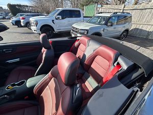 LISTO PARA ENVIAR: Ford Mustang GT Premium Convertible RWD 2025, Equipamiento Completo, Usado, en Venta - Product Image 5