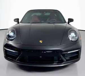 Porsche 911 Targa 4 GTS Cabriolet AWD 2024 Noir Brillant Usagé Jantes Alliage R18 Sièges en Cuir Système de Navigation Démarrage à Distance Conduite à Gauche - Product Image 3