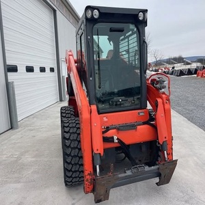 Chargeuse compacte Kubota SSV75 de pointe, prix de gros, conçue pour les travaux de terrassement, de levage et de préparation de chantier - Product Image 1