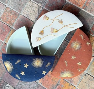 Pot de rangement de cuisine en acrylique de luxe avec couvercle en bois et coquille de nacre faite à la main, design décoratif - Product Image 6