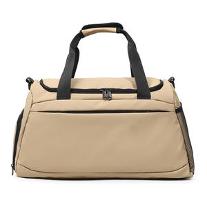 Sac de sport imperméable grande capacité avec logo personnalisé, sac de voyage tendance pour femmes, sac de sport fitness, sac de voyage imperméable - Product Image 4