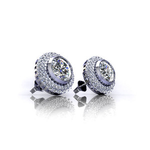 Pendientes de Diamantes Cultivados en Laboratorio con Corte Redondo y Doble Halo, Micro Pavé en Oro de 18K - Product Image 3