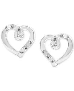 2-PC. Conjunto de collar con colgante calado de corazón de diamante y pendientes de tuerca a juego (1/6 CT. T. W.) en plata de ley | Macy's - Product Image 4