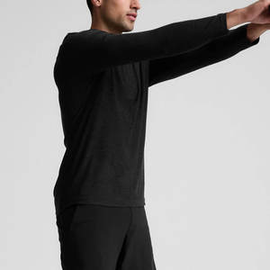 Camiseta de yoga para hombre con cuello redondo, más vendida, disponible a un precio razonable, MOQ bajo, diseña tu propio logotipo. - Product Image 3